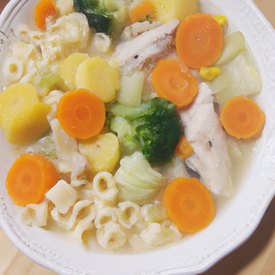 sopa de legumes com macarrão e frango