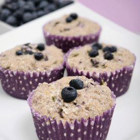 Muffin de aveia e blueberry desidratado