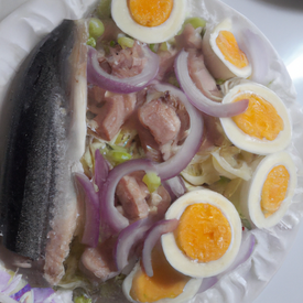 Salada de ovos,cebola e sardinha